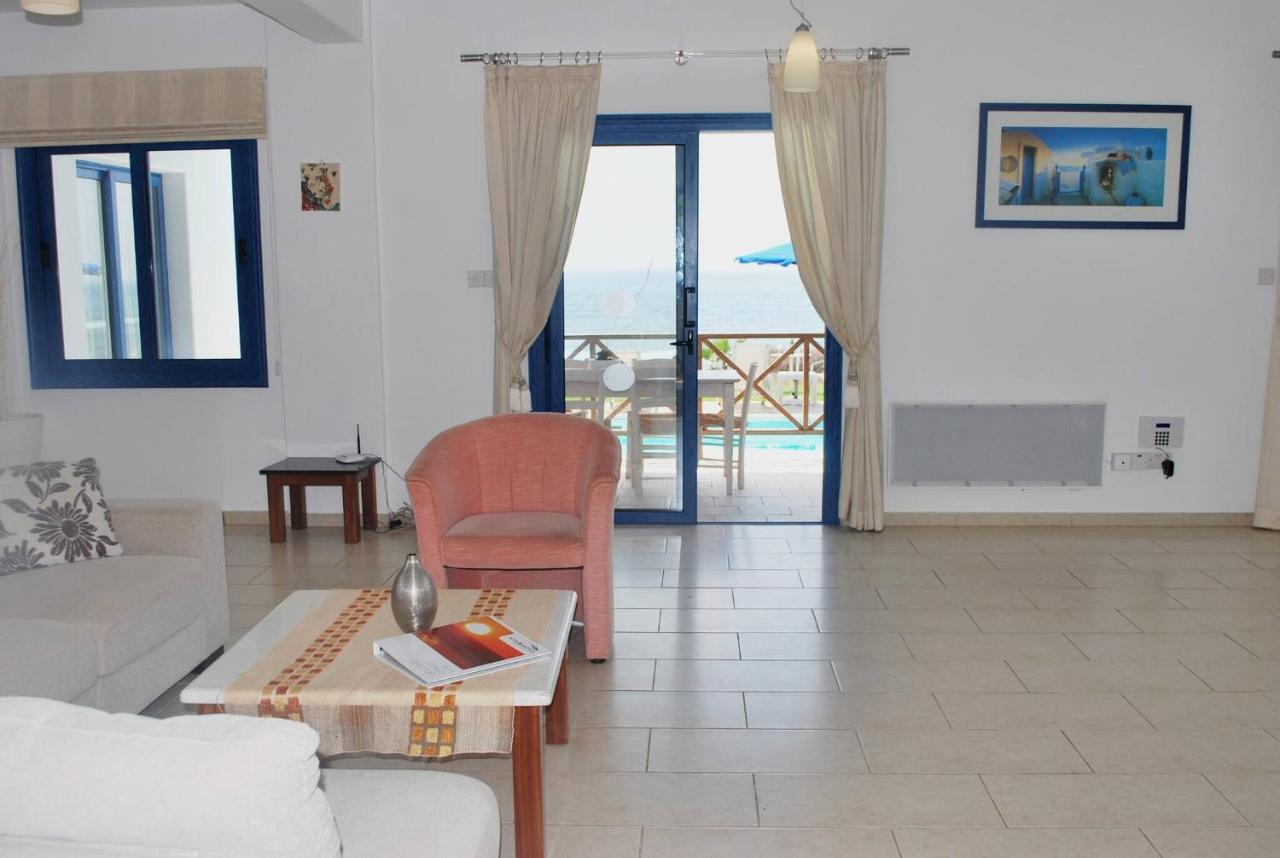 Sea Front Villa, Heated Private Pool, Amazing Location Paphos 323 Kissonerga Eksteriør bilde